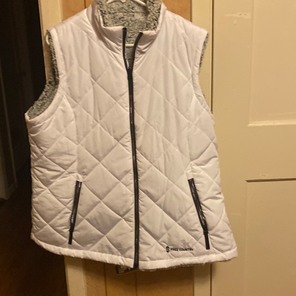 Free Country Jackets & Blazers - Free country puffy vest